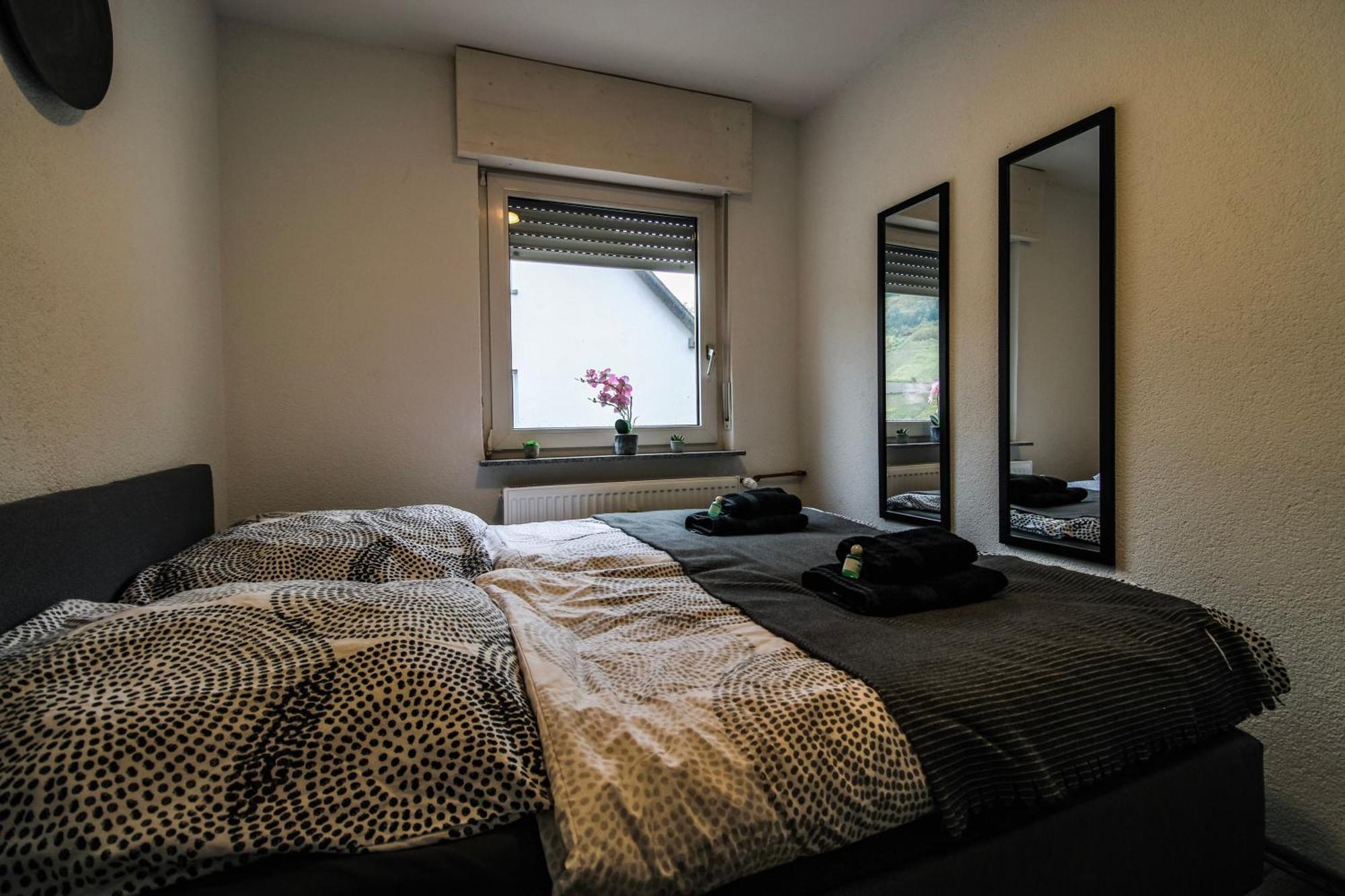 Sweet Six, Balkon, Netflix, Boxspringbetten, Hochwertiges Bad Zell an der Mosel Ngoại thất bức ảnh
